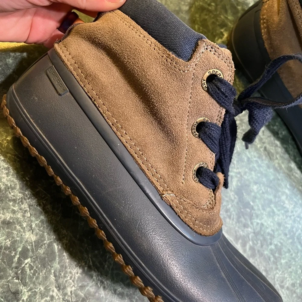 Sperry Women’s Navy and Tan Breakwater Duck Boots - Picture 5 of 9